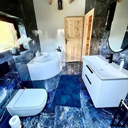 Dom Pod Lasem Villa